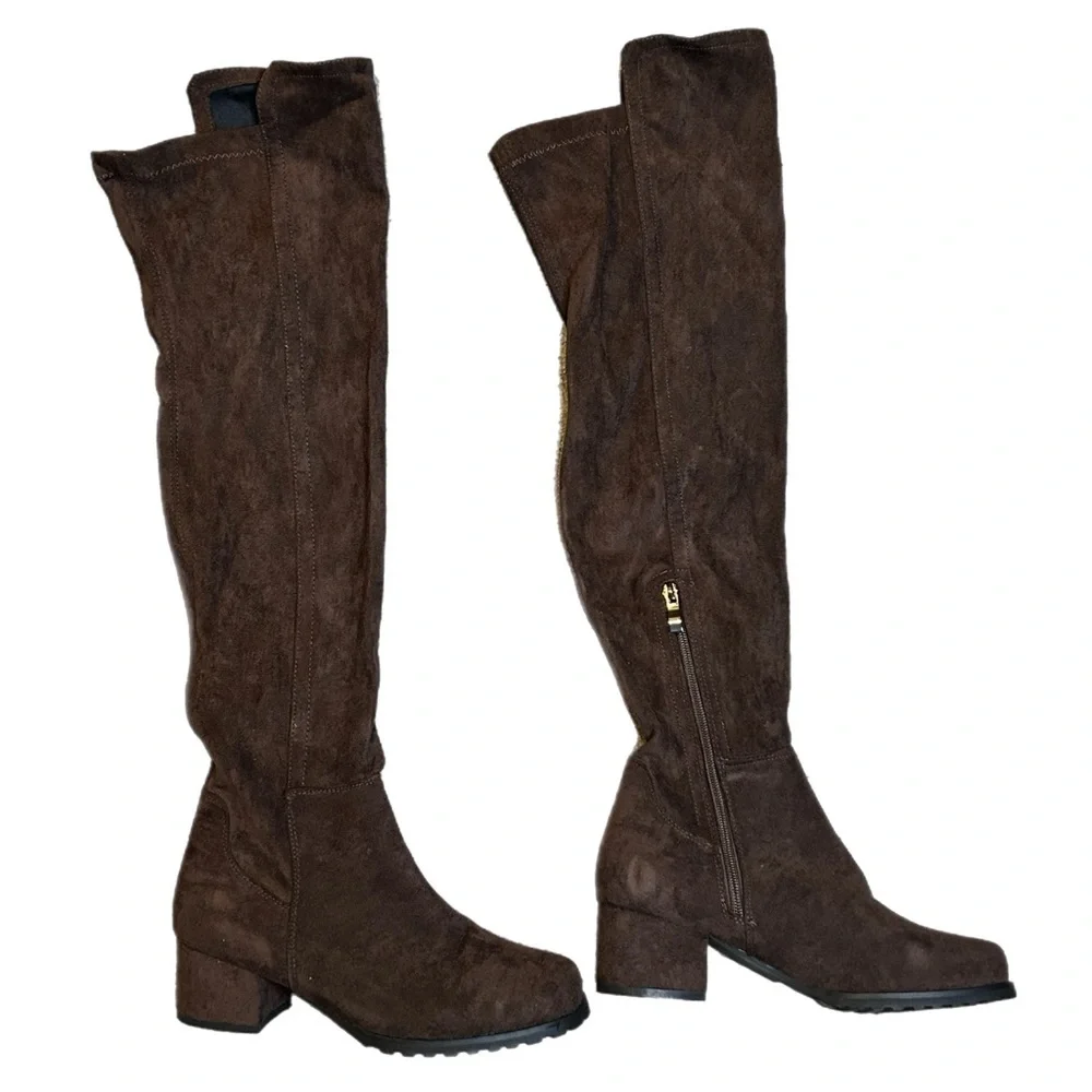 ShoeNTale Brown Suede Knee-High Boots